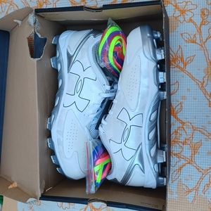 Under Armour, Cleats Sz 10/8 White/Silver With Multi Color Laces